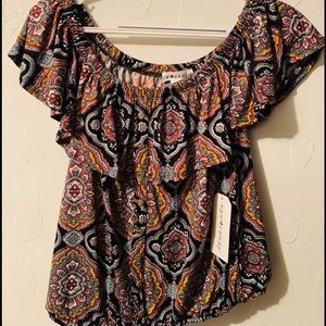 Crop tops and shirts